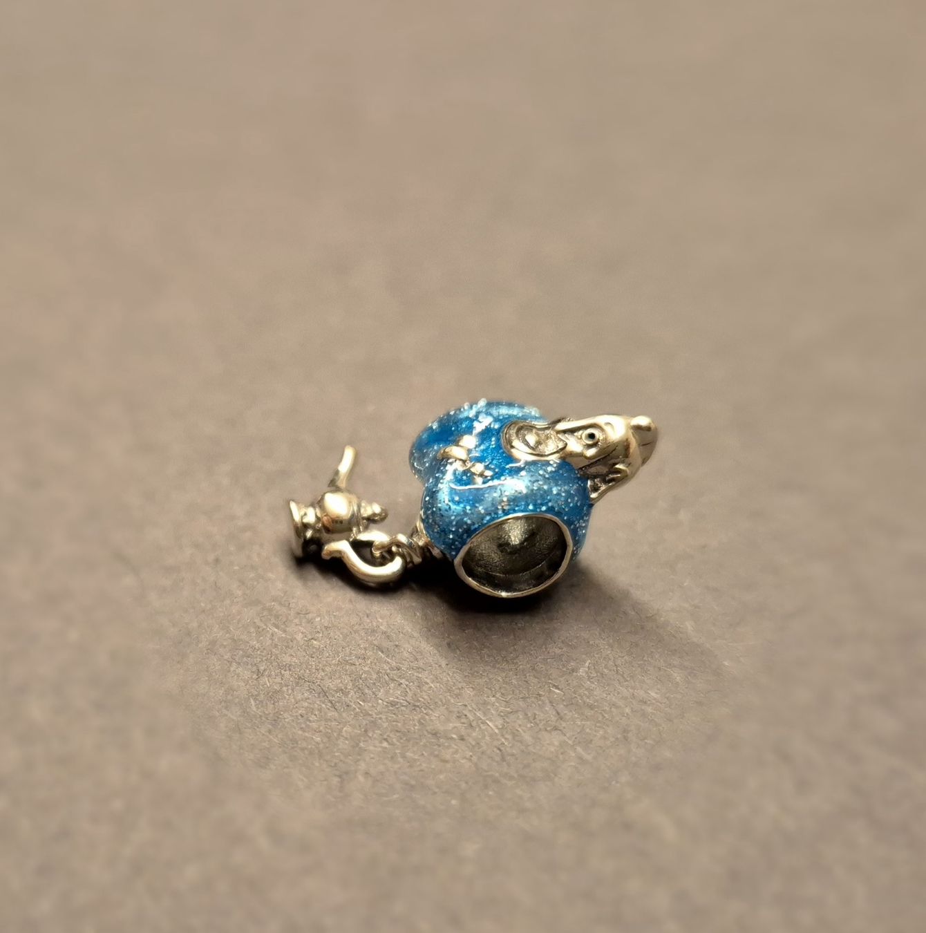 Anhänger: Silber Charm Dschinni Disney +Garantie – Neu (gemäss Beschreibung) aus Rotkreuz von Carbone_Bijou-Shop 1