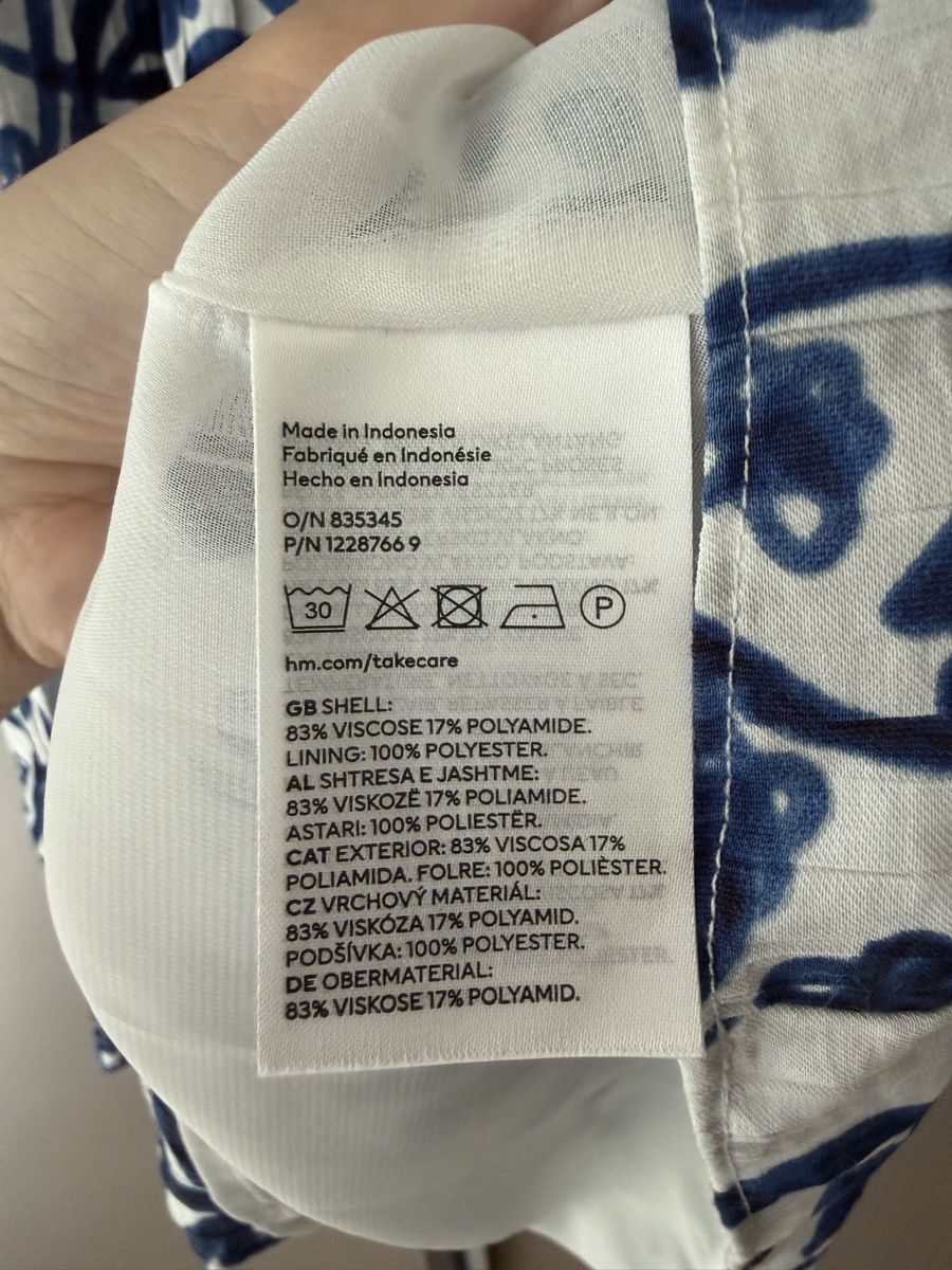H&M Robes: H&M Kleid Grösse M – D'occasion à Baar par Fashionlover97 3