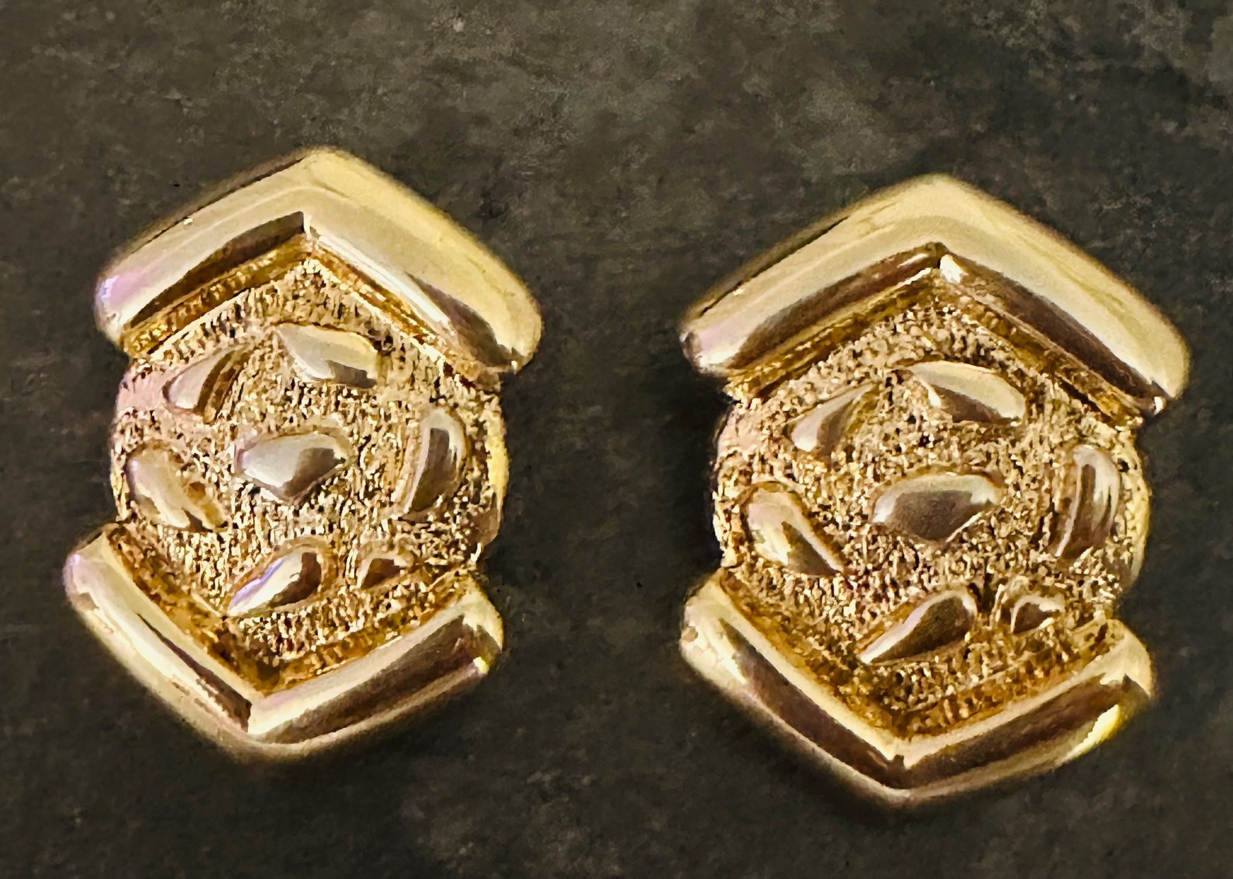 Orecchini pendenti & Orecchini a lobo: Boucle d’oreille vintage plaqué or – Usato da Nyon venduto da stylevintage79