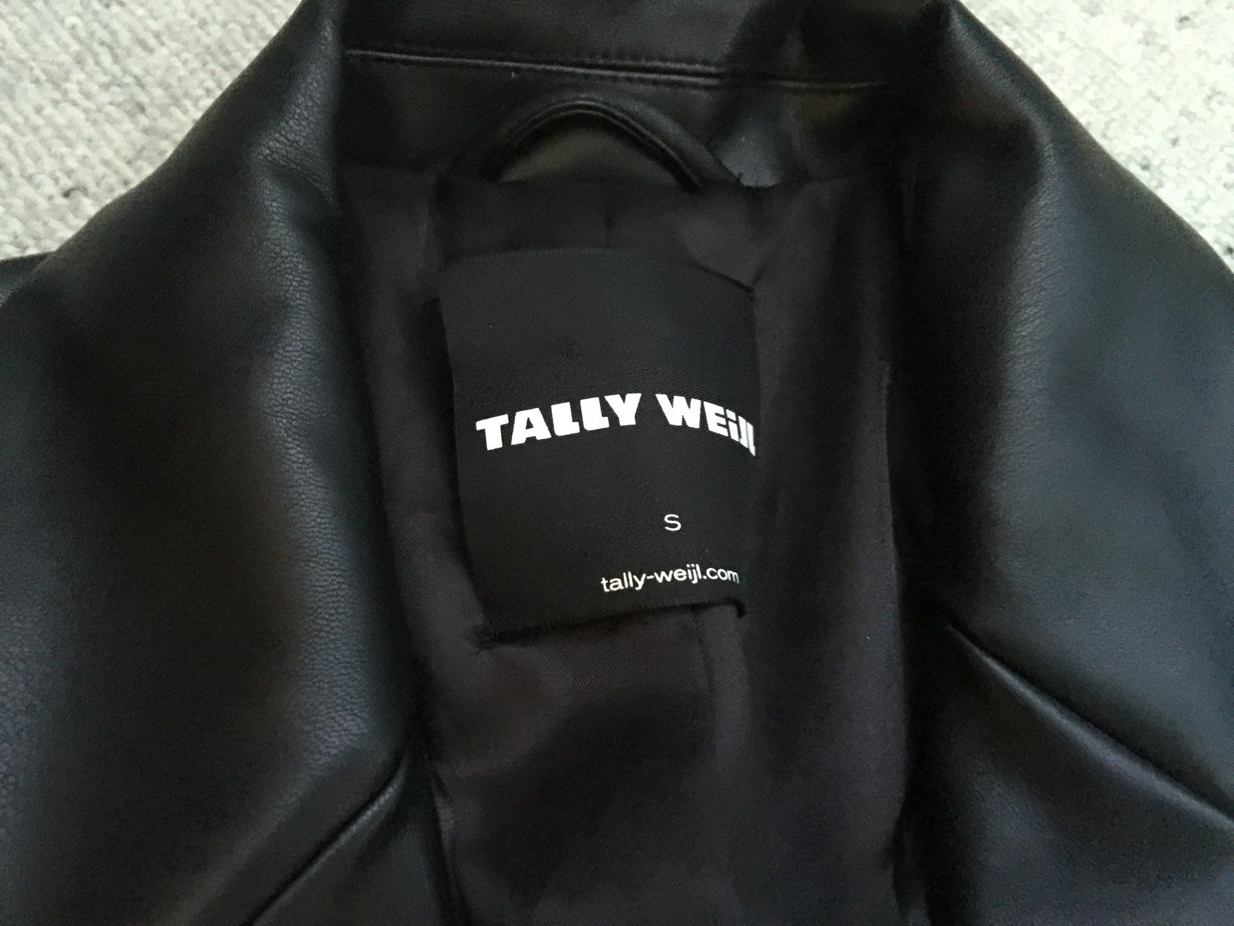 Giacche: DAMEN KUNSTLEDER JACKE – Nuovo (secondo la descrizione) da NEUENEGG venduto da Antikfrau 1