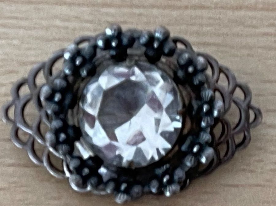 Broschen & Nadeln: Brosche Vintage Neusilber Strass d-2cm – Neu (gemäss Beschreibung) aus Kölliken von Prscoo 2
