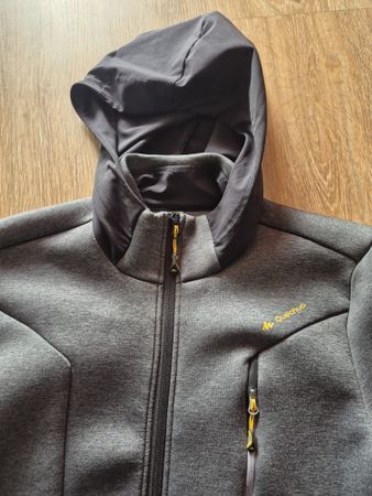 Quechua Jacket - Grey, Winter, Hooded, medium 🥶
