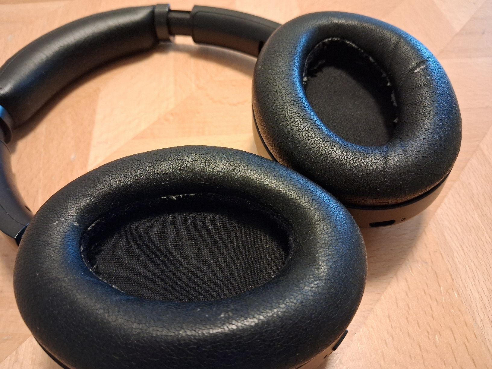 Sony Kopfhörer: Sony WH-1000XM3 – Gebraucht aus Zug von ShaWeb123 3