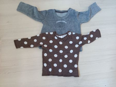 2 süsse Langarmshirts/Pullover Gr. 74 bzw. ca. Gr. 86