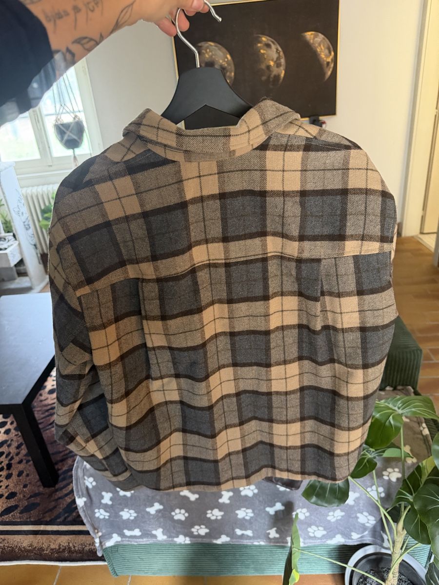 H&M Vestes: Veste H&M   – Neuf (Voir description) à La Tour-de-Peilz par mar_vgz2 1