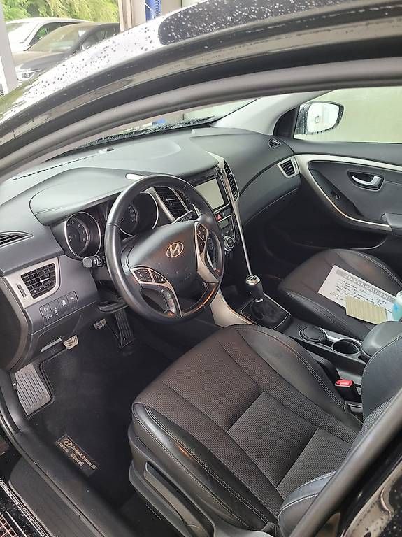 Automobili: Hyundai i30 1.6 GDI – Usato da heitenried venduto da solemann1 4