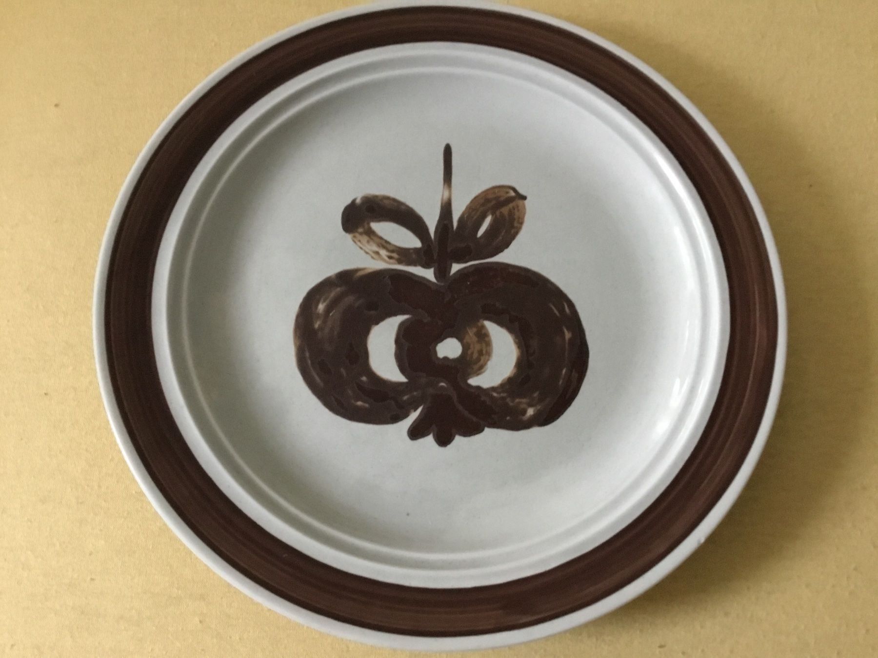 Teller: 6 assiettes plates Bavaria 24 cm – Gebraucht aus Le Landeron von nic_8hd5 2