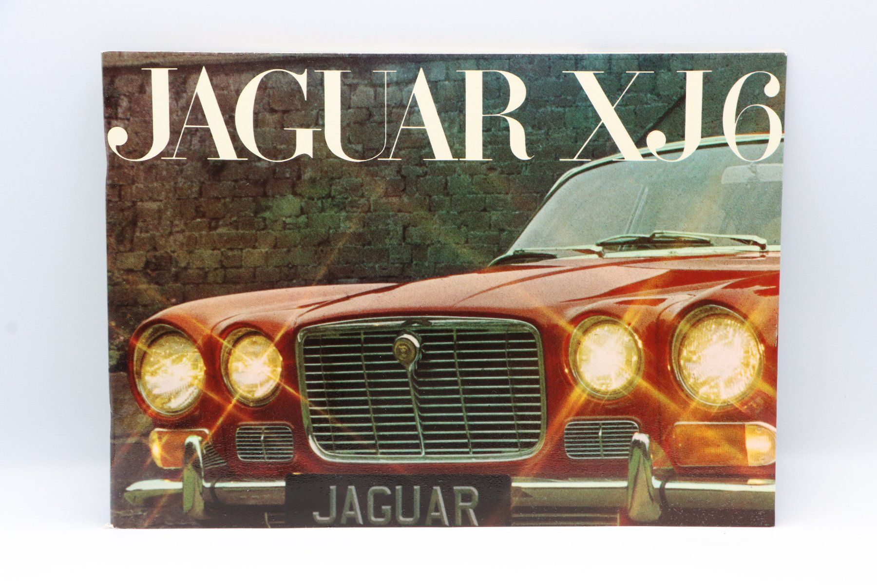 Jaguar Dokumente: Jaguar XJ6 1969 Prospekt – Gebraucht aus Bühl b.Aarberg von Collectorpassions