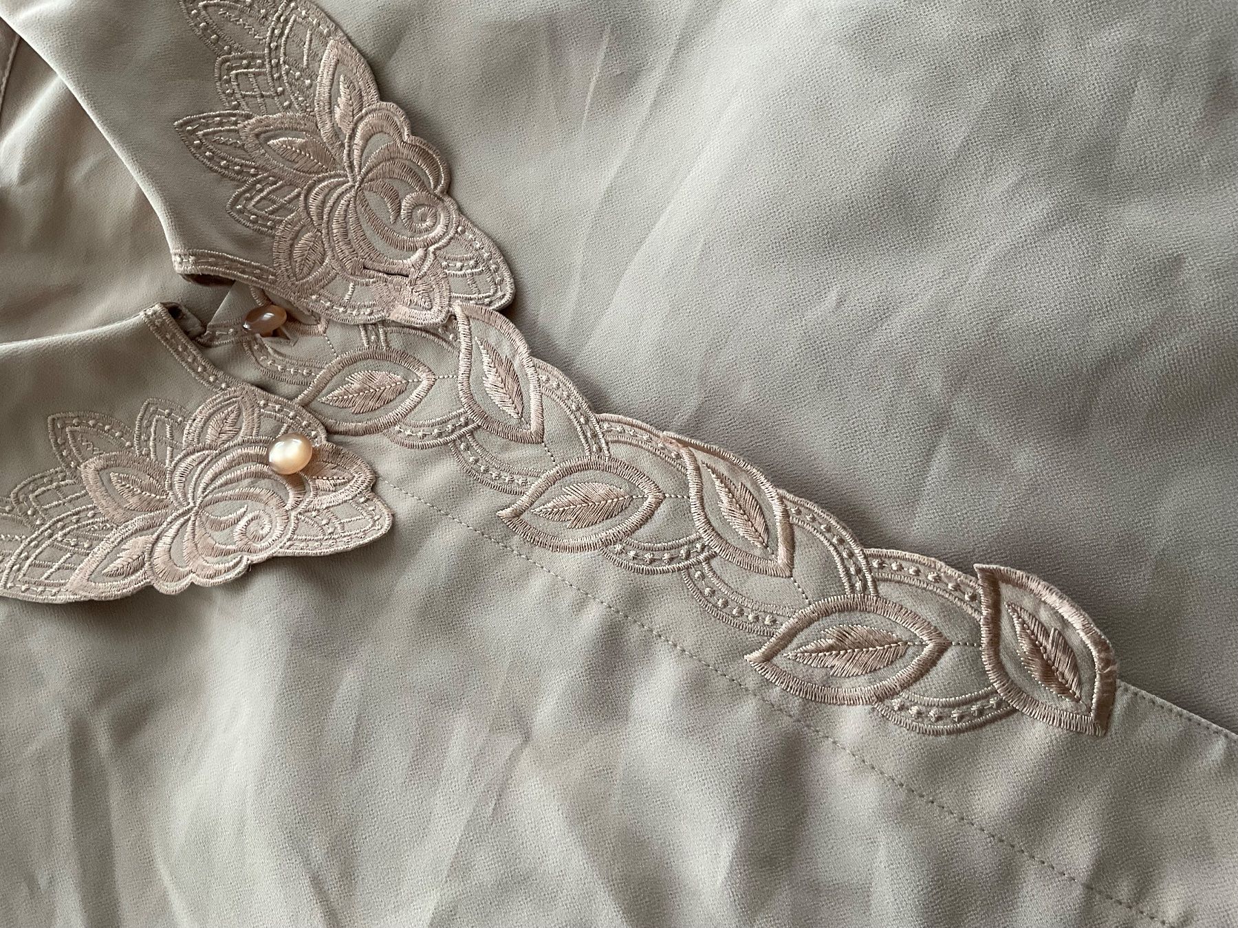 Camicette: Bluse Gr. 40/42 Beige – Usato da Rümlang venduto da euqinom16 1