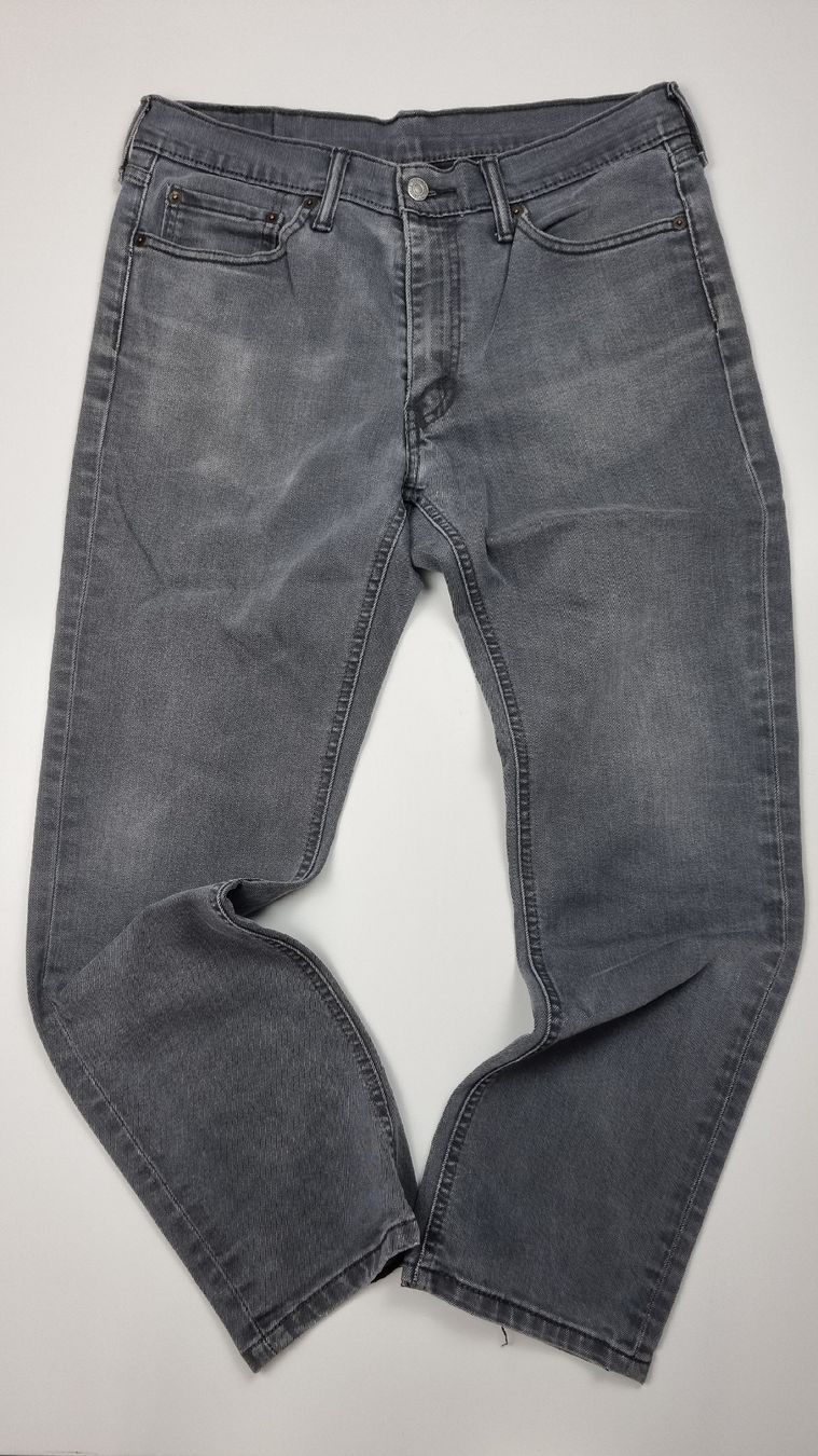 Levi's Jeans: Jean Levi's 541 W32/L30 – Nuovo (secondo la descrizione) da Crans-Montana venduto da pea_k6bc 2