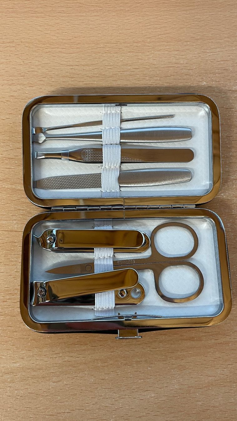 Künstliche Fingernägel: Etui mit Manicure Set Selekt – Neu und originalverpackt aus Glattfelden von cybermaxx 3