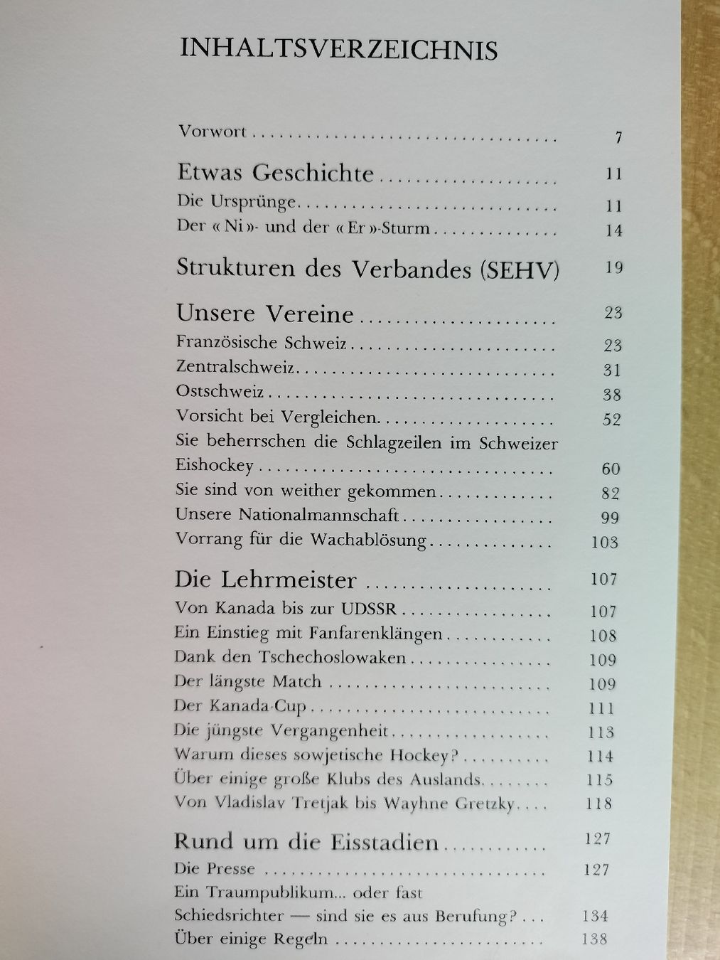 Livres: Altes Schweizer Eishockey Buch – D'occasion à Schwanden Sigrisw par len_9yqg 3