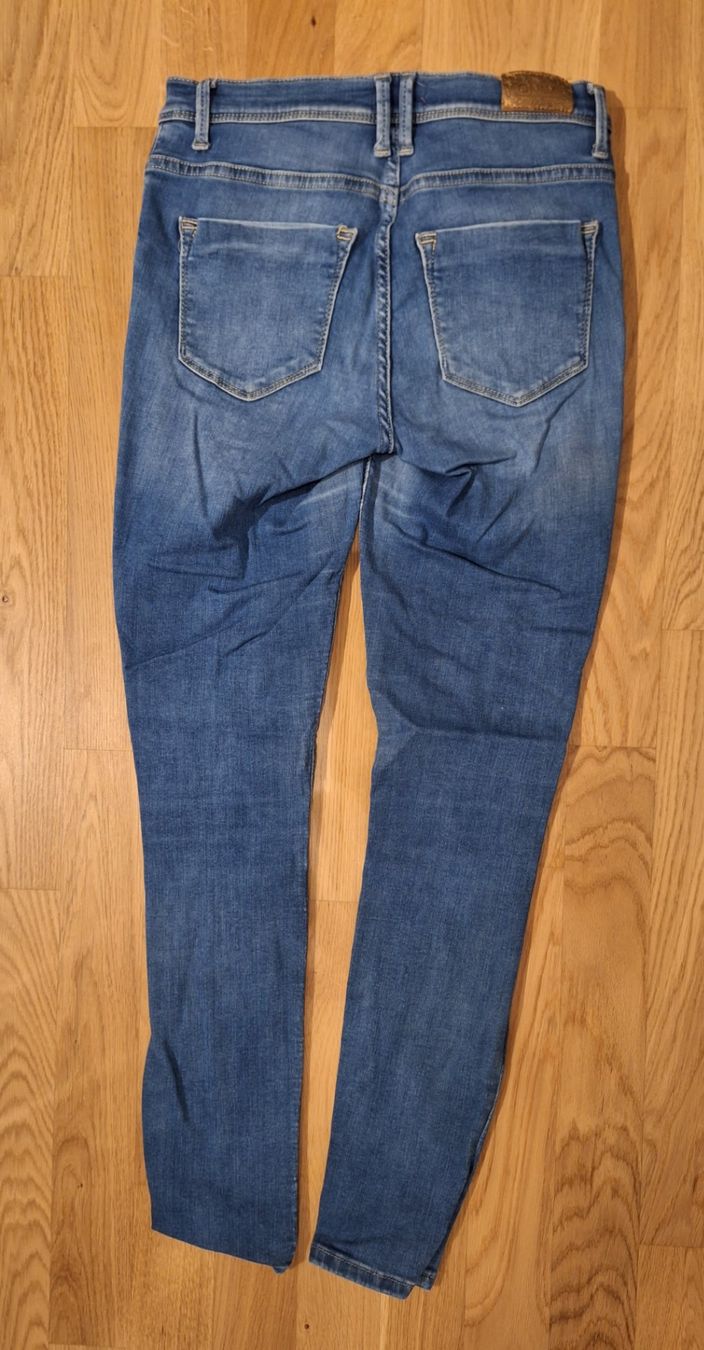 Only Jeans: ONYL Bluejeans Grösse 29/30 – Usato da Winterthur venduto da Simply_nm 1
