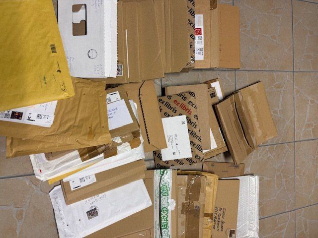 Couverts & Versandtaschen: Diverse Versandkarton & Couvert – Gebraucht aus Pfaffnau von Gerry1503 1