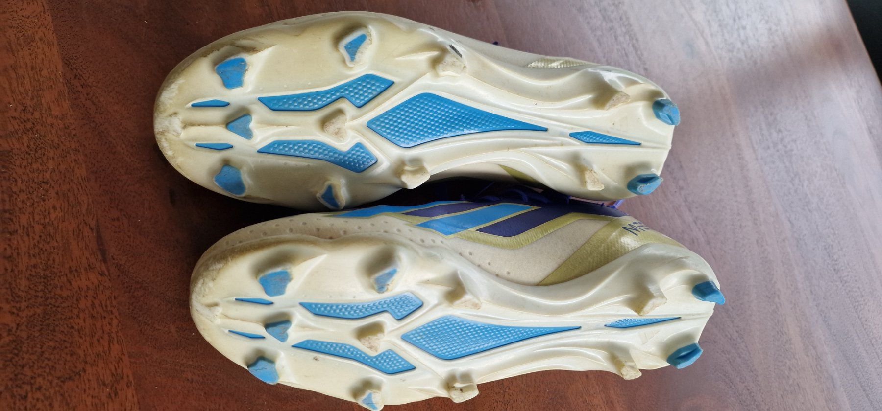 Adidas Scarpe per ragazzi: Chaussures de foot Adidas – Usato da Courrendlin venduto da Lilou 1