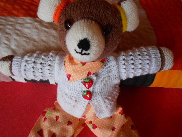 Bambole: Teddybär- Erdbeerbär HANDARBEIT – Nuovo (secondo la descrizione) da Flühli LU venduto da primula-47 6