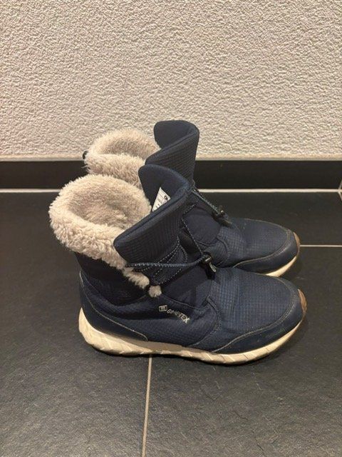 Scarpe da uomo: ZeroC Winterstiefel dunkelblau Grösse 36 – Usato da Niederlenz venduto da nad_7g5w 1