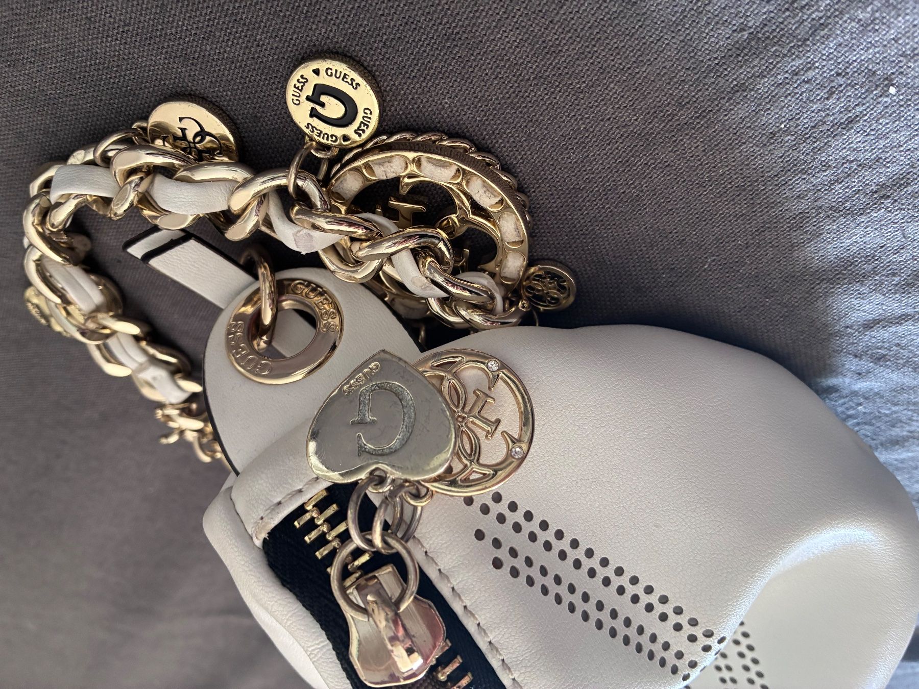 Borse: Marsupio Guess – Usato da Bellinzona venduto da Whale_ 4