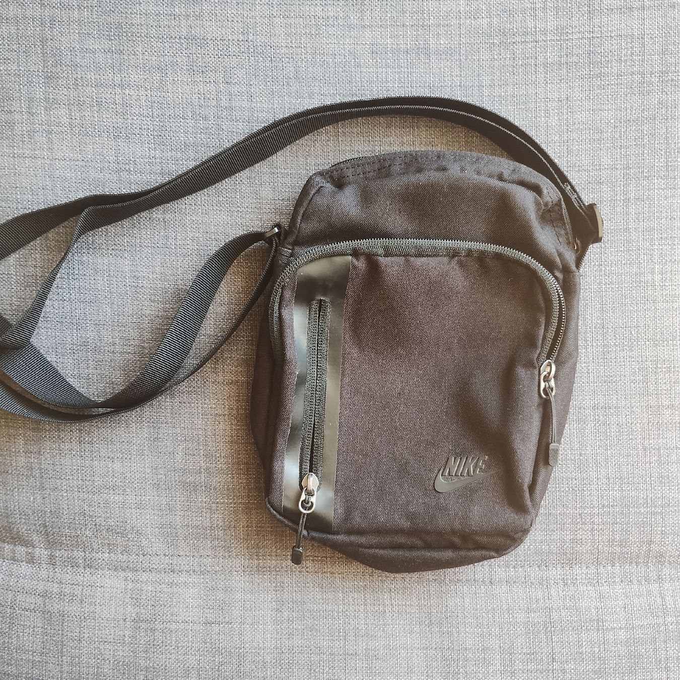 Nike Borse: Nike Umhängetasche schwarz – Usato da Nussbaumen AG venduto da off_6rdl