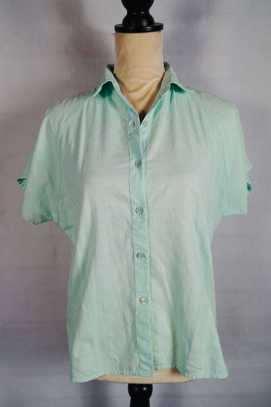 Camicette: 100% Coton - Chemise manches courtes - 40 – Usato da Haute-Nendaz venduto da Violette123