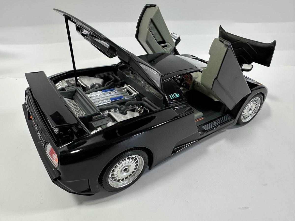 Bburago Modellautos: Bugatti EB110 1:18, schwarz, BBURAGO  – Gebraucht aus Zofingen von rf9_x2xt 5