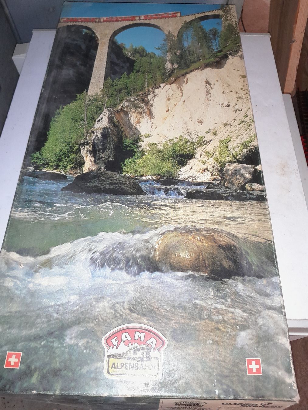 Fama Modellini di ferrovie: Fama Alpenbahn Glacier Express 0m Set – Difettoso da Heimisbach venduto da ifechso 1