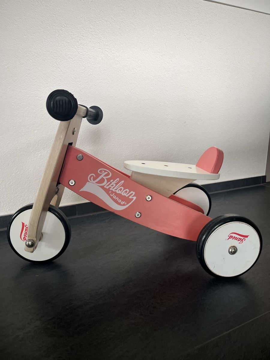Janod Fahrzeuge für Kinder: Dreirad Janod Bikloon Holz  – Gebraucht aus Aarwangen von nad_zk8f 1