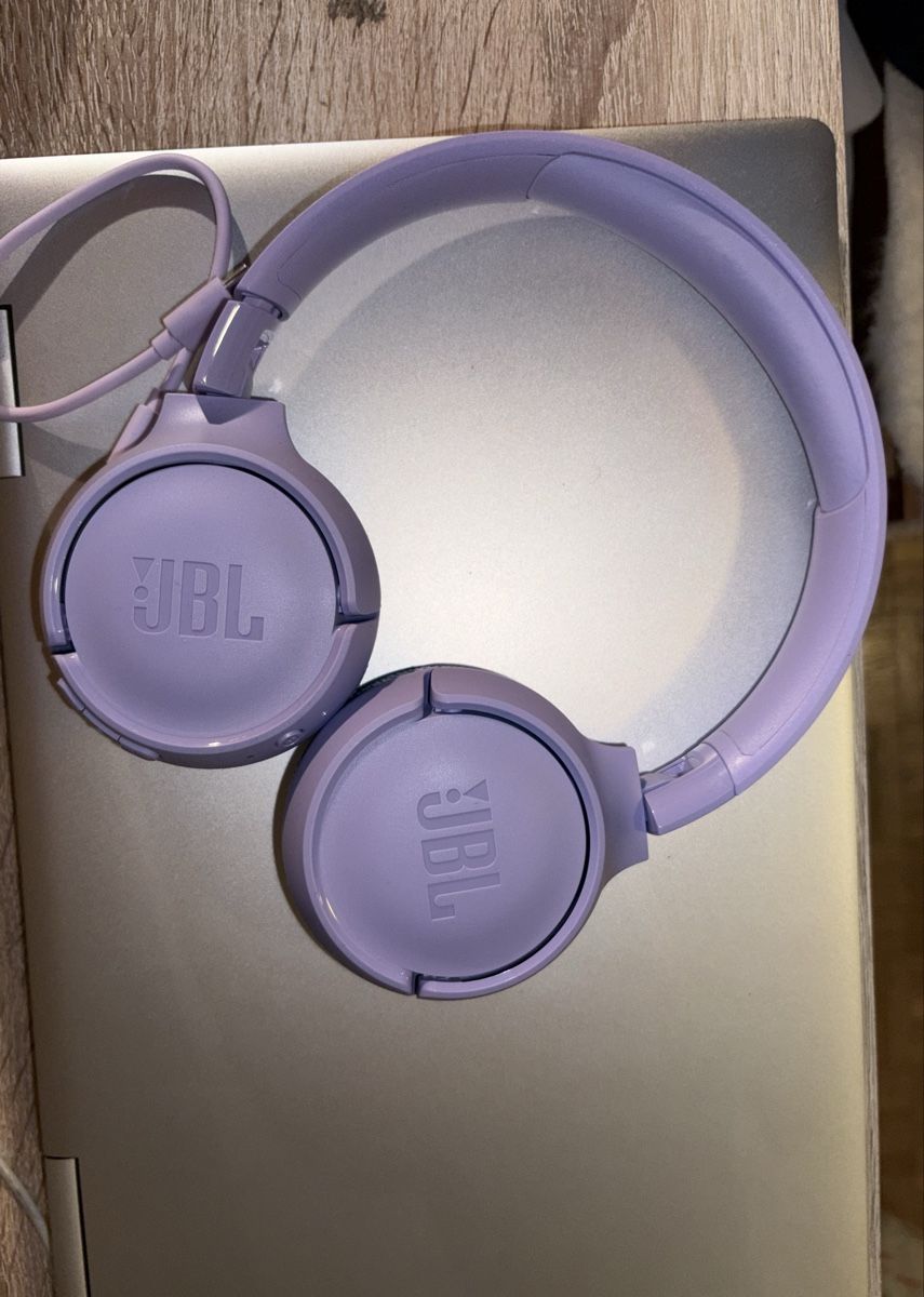 JBL Cuffie: cuffie bluetooth viola jbl con caricatore – Nuovo (secondo la descrizione) da Viganello venduto da cos_m2tj 2