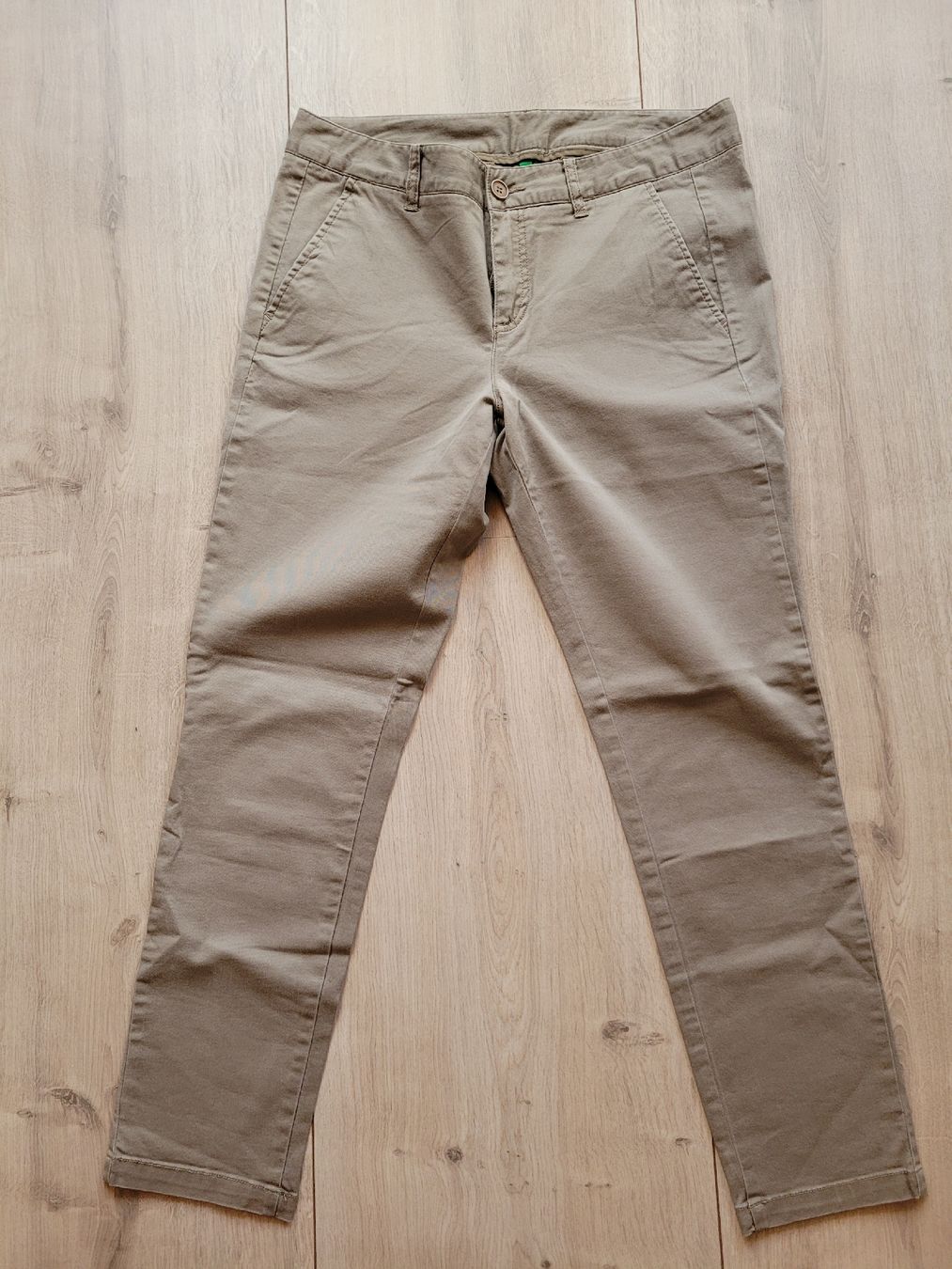 Benetton Pantaloni: Pantalon  Benetton – Usato da Les Verrières venduto da cjo_pd78