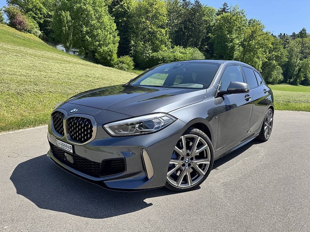 Elegantes Bmw M135i Xdrive Fotos
