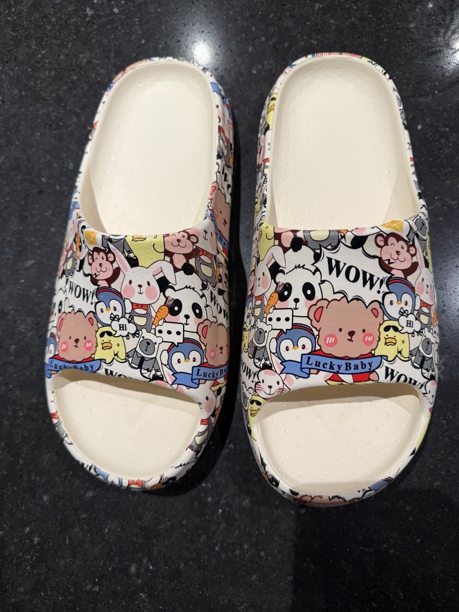 Scarpe da donna: Hausschuhe Gr. 40/41 – Nuovo (secondo la descrizione) da Adligenswil venduto da Esthee