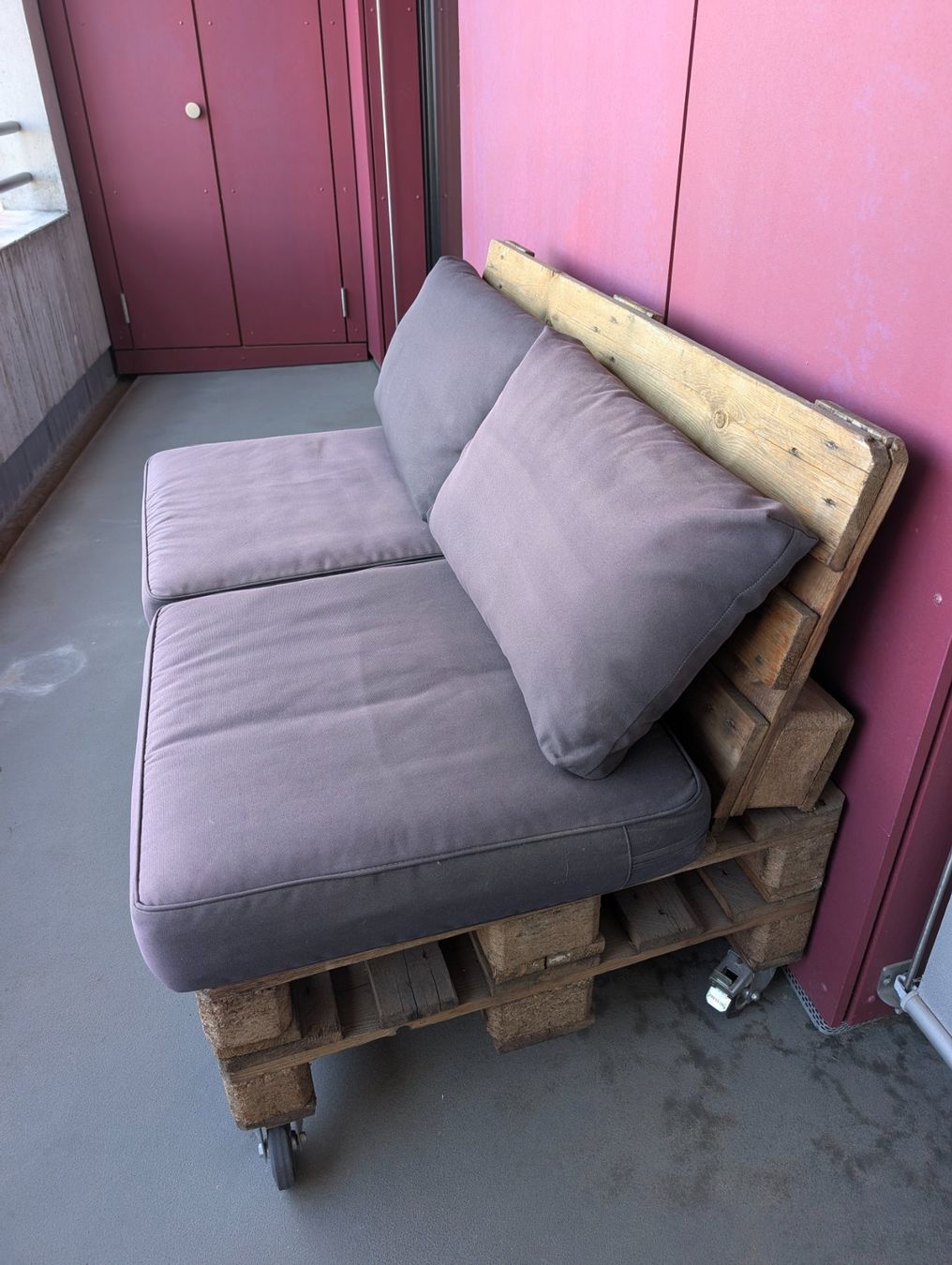 Palettes: Balkonlounge / Palettenmodule – D'occasion à Zürich par X2Julian 2