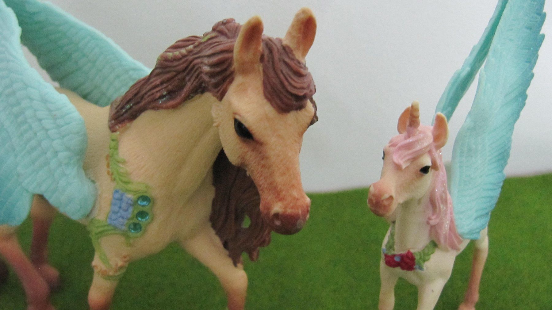 Schleich Spielzeuge: Schleich Pegasus Figuren – Gebraucht aus Brunnen von Kiwiland1 4