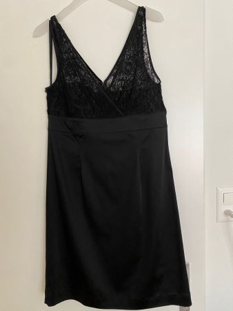 Edles schwarzes Kleid von Esprit mit Spitzeneinsatz, Gr. XL