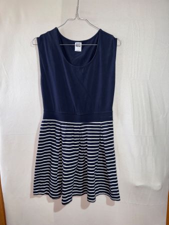 Teils gestreiftes Kleid von Vero Moda Gr. S