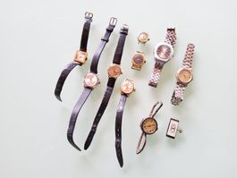 Lot de dix montres pour dame 