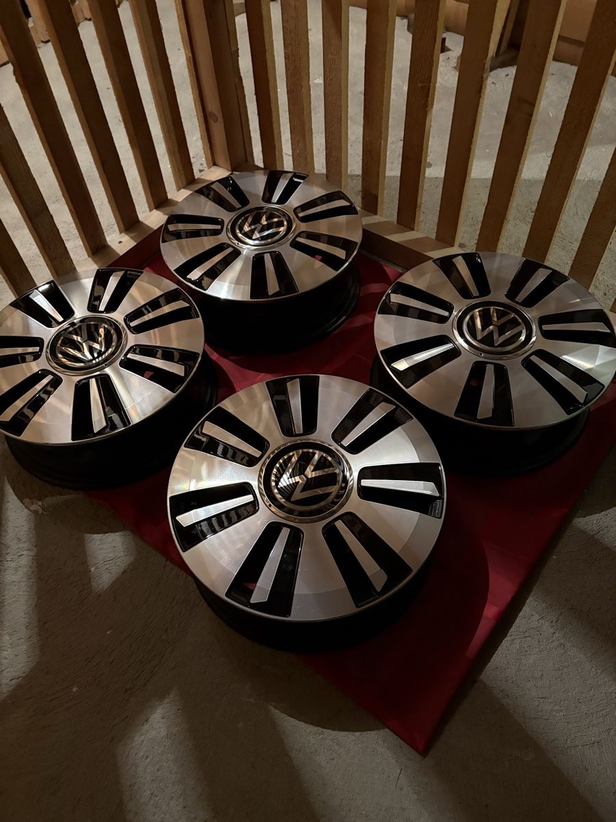 Volkswagen Jantes: VW UP Alufelgen  – D'occasion à Hinterforst par Chrigel1234