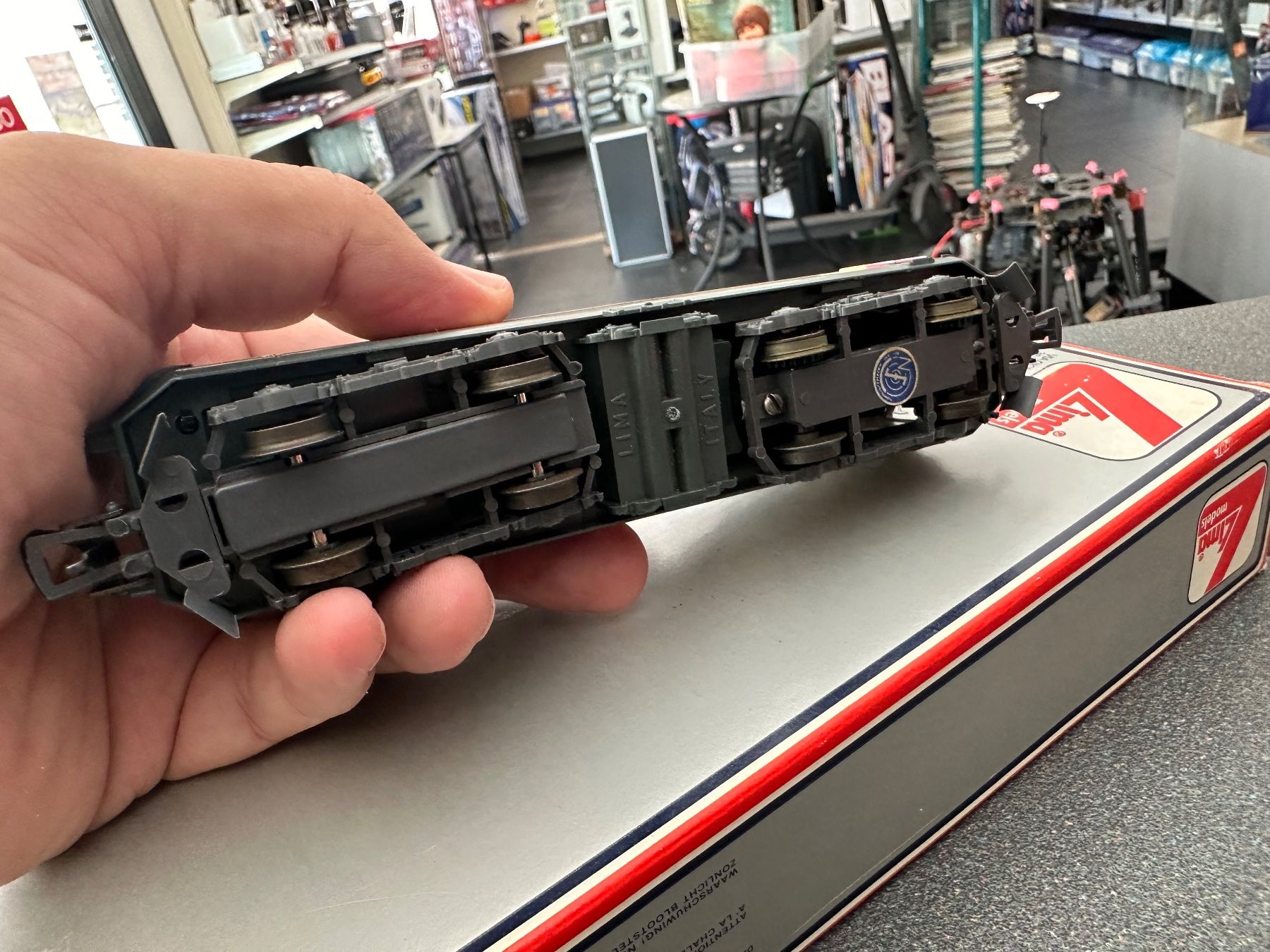 Lima Modellini di ferrovie: NEW Lima H0 DC 4/4 SBB TEE 10050 – Usato da Chiasso venduto da Carrara-Modellismo 3