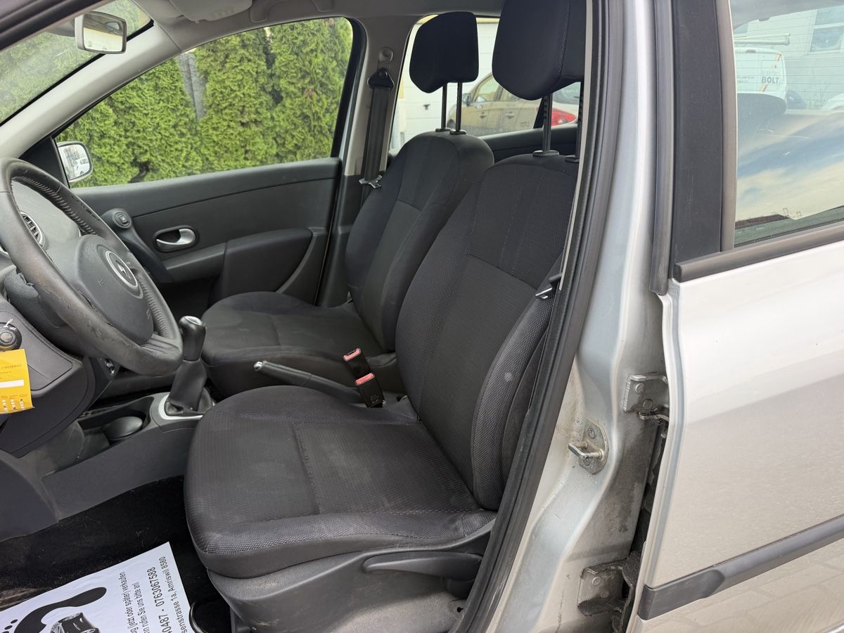Renault Automobili: Renault Clio 1,6 Benzin AB MFK  – Usato da Amriswil venduto da Autocent 5