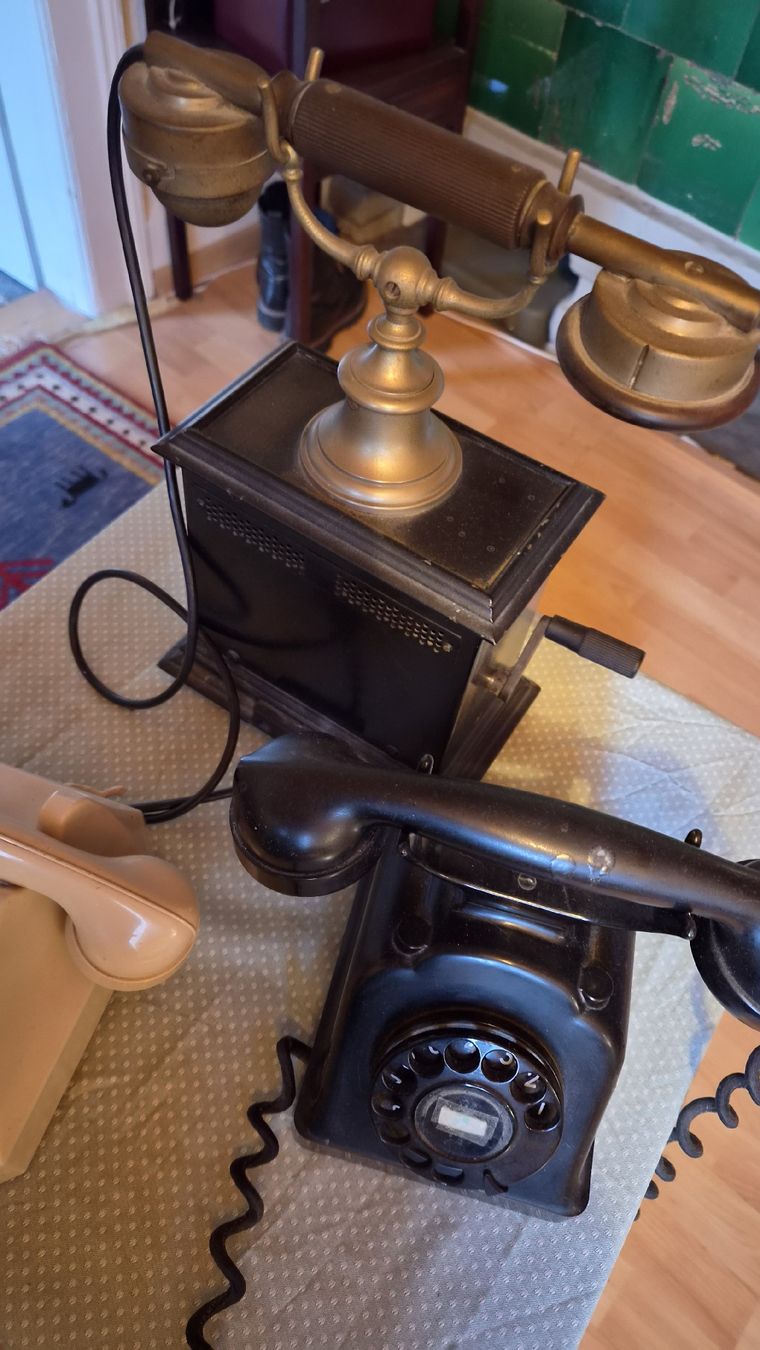 Téléphones: 3 Telefone Vintage  – D'occasion à Kölliken par Upcycling-by-Mc-TAM