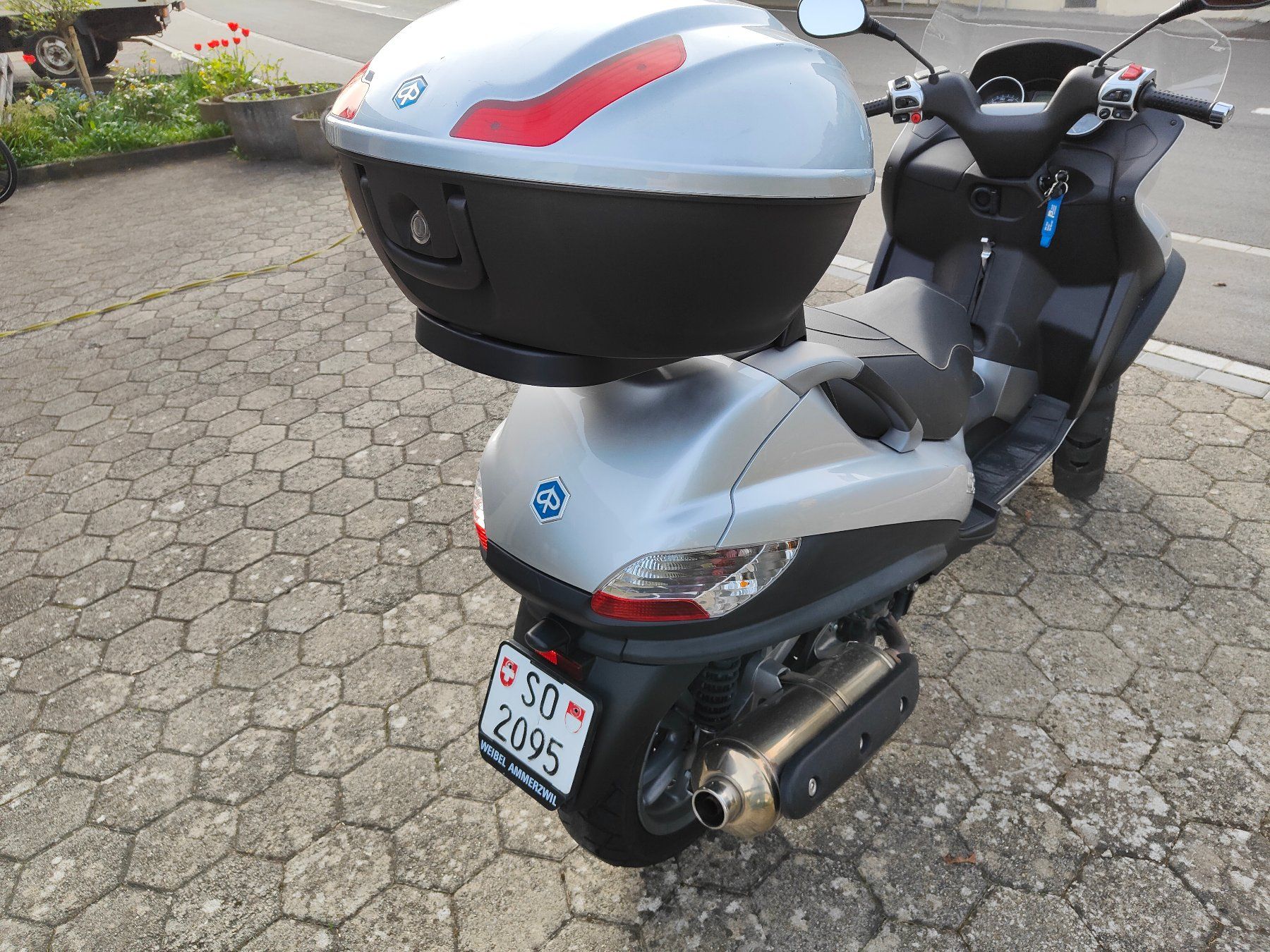 Piaggio Scooter: Roller Piaggio MP3 RL-400 i.e. – Usato da Wangen b. Olten venduto da jk.grufti 2