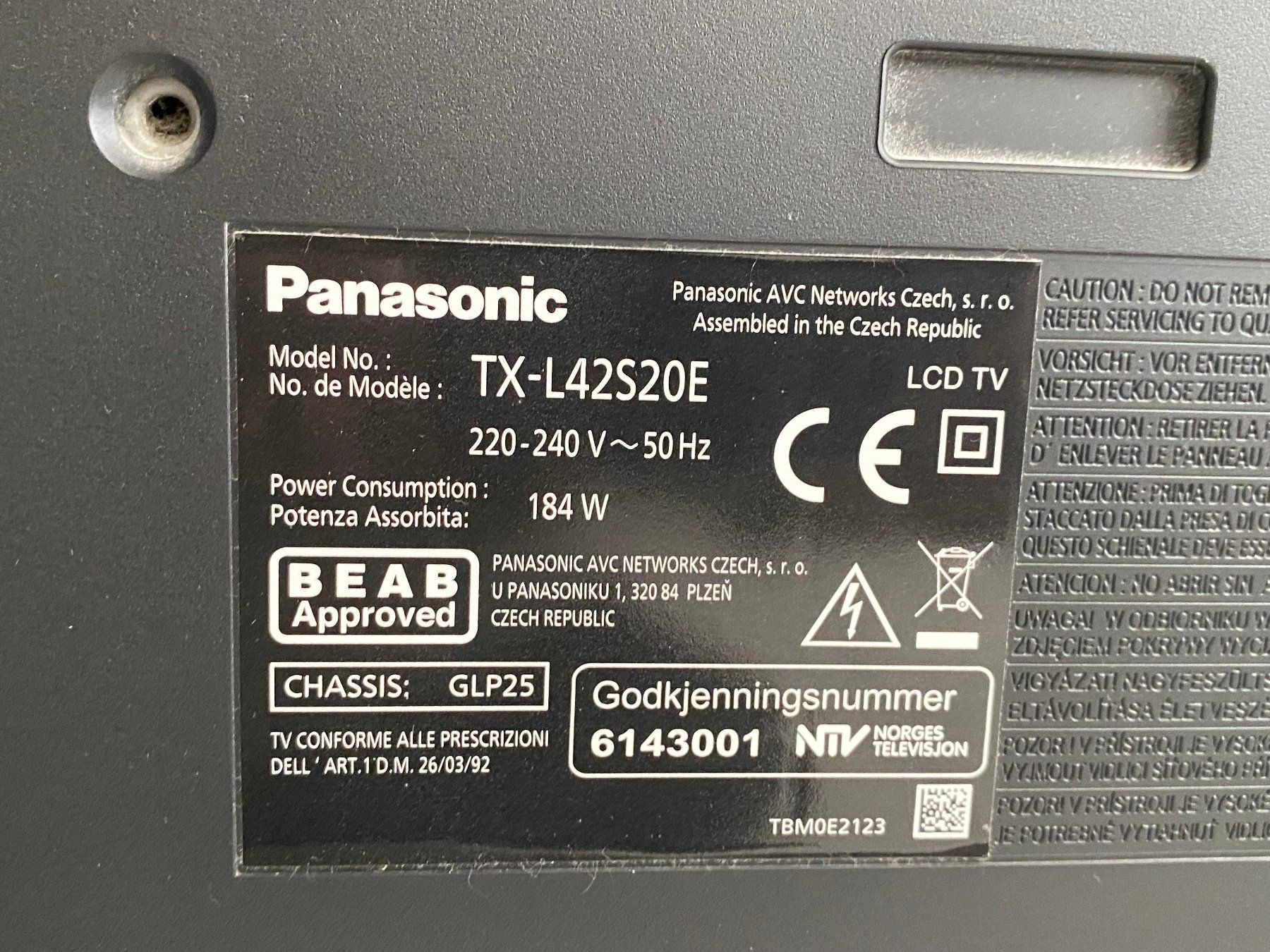 Panasonic Fernseher: Fernseher Panasonic TX-L42S20E 106cm – Gebraucht aus Hochdorf von Alfisto 1