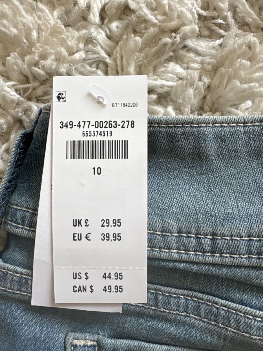 Hollister Jeans: Hollister Jeans Shorts – Nuovo e nell'imballaggio originale da Zürich venduto da Kascha.B. 2