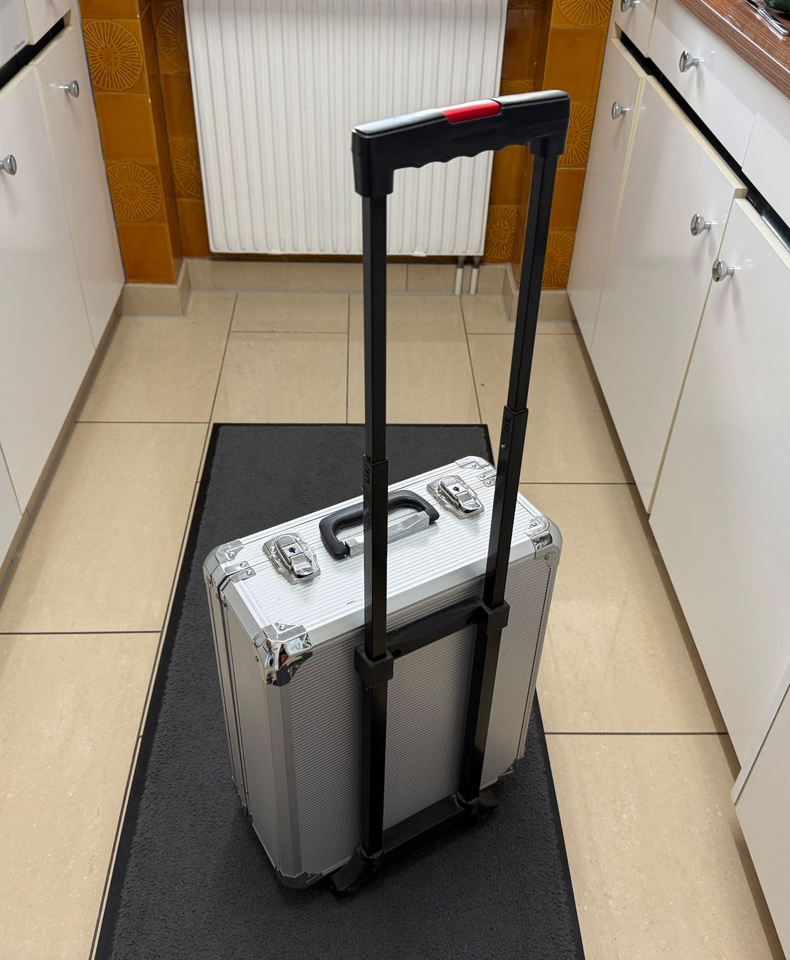 Tutti gli attrezzi: Werkzeugkoffer Trolley über 150 Teile – Nuovo (secondo la descrizione) da Gerlafingen venduto da sternrose 1