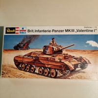 371/5 ... 2 x Valentine Mk I +III ... Revell H-2352 + Esci