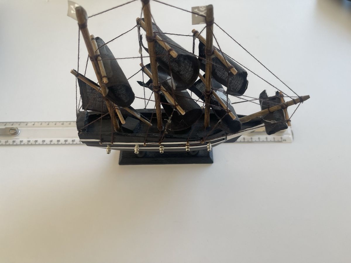 Kit di modellismo & Modellini statici: Piratenschiff mit schwarzen Segeln – Nuovo (secondo la descrizione) da Olten venduto da 54m_g7s2 1