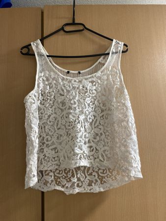 Weisses Spitzentop, ideal für den Sommer, Grösse M