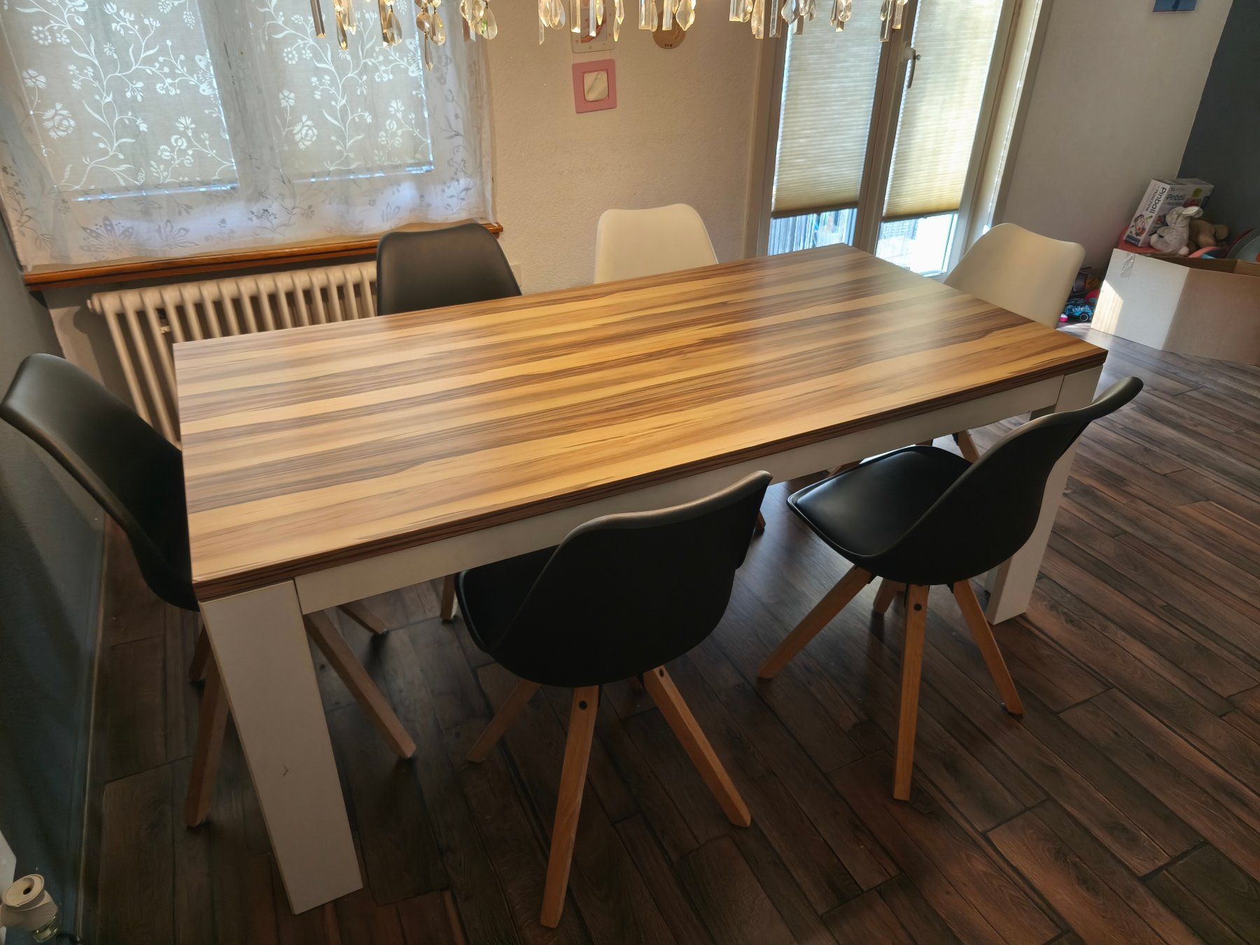 Set de table et chaises: Esstisch mit 6 Stühlen – D'occasion à Bülach par Returnfire