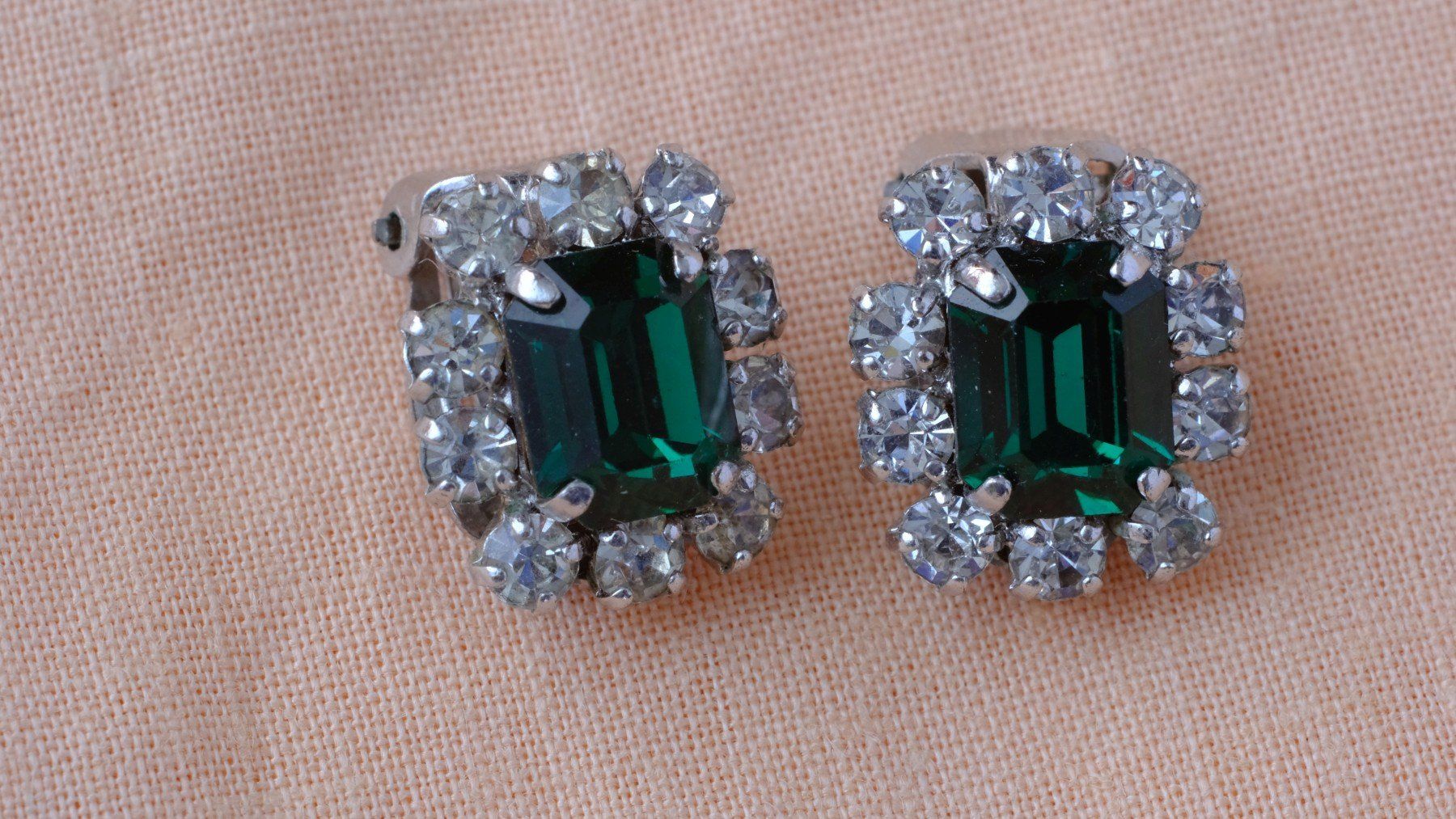 Orecchini pendenti & Orecchini a lobo: Ohrclips Christian Dior 1966 – Usato da Zofingen venduto da Spezialware 4