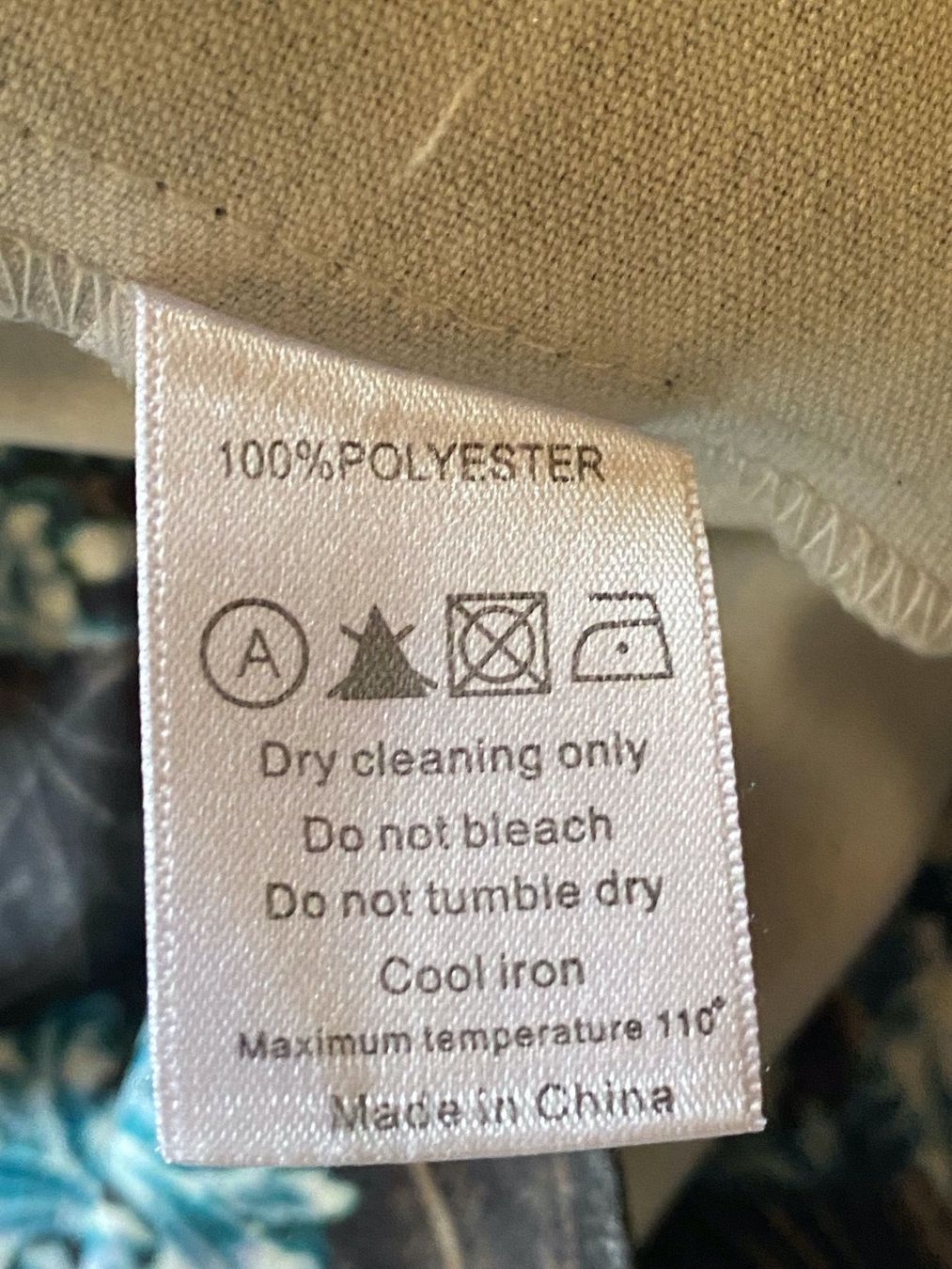 Kleider & Röcke: Jolie mini robe 'stretch'.  XS – Gebraucht aus Grund b. Gstaad von PlageNeige 5
